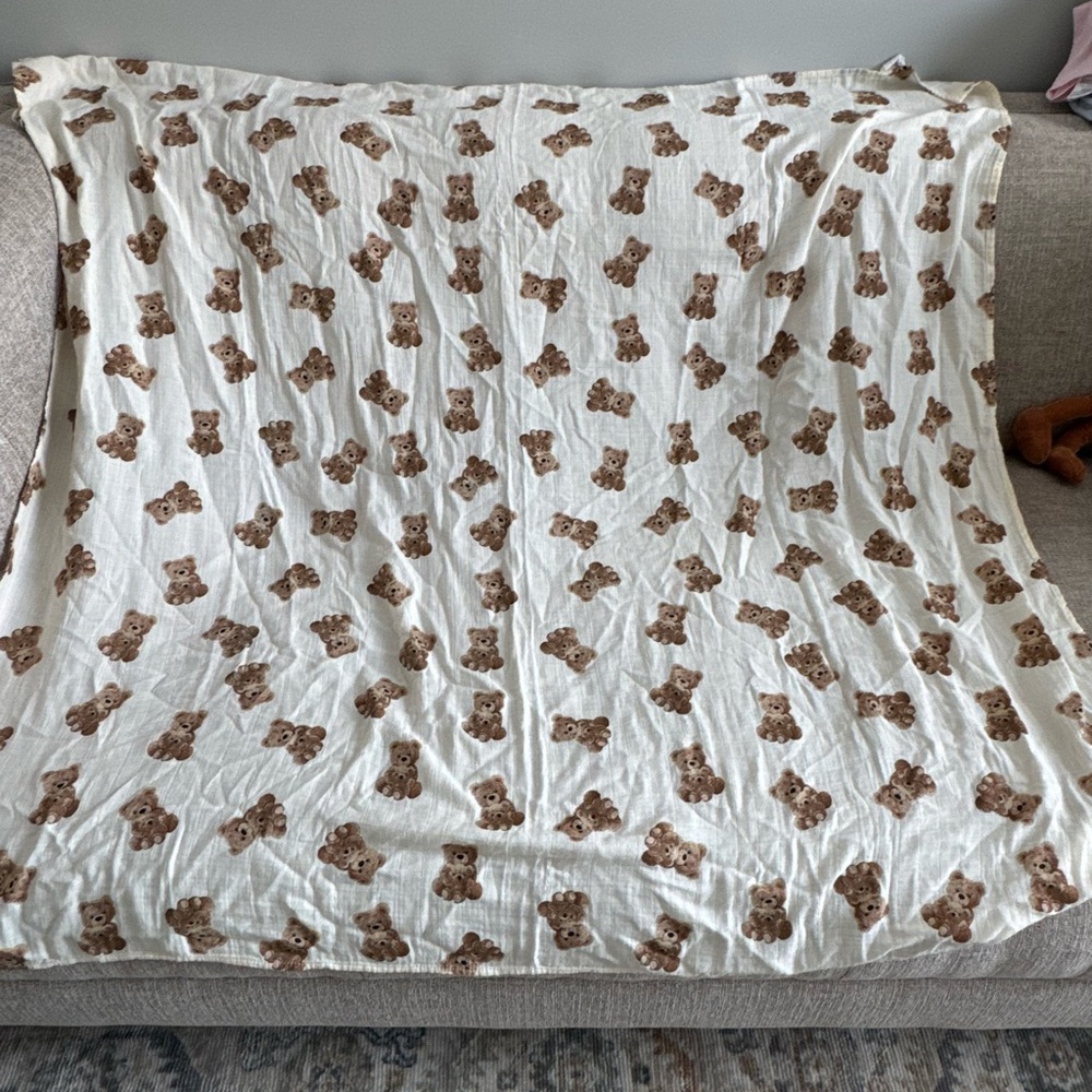 Cozy Brown Bear Print Blanket
